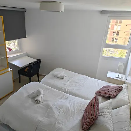 Apartment Centre Beachfront & Pool