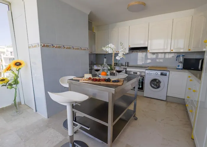 Centre Beachfront & Pool *