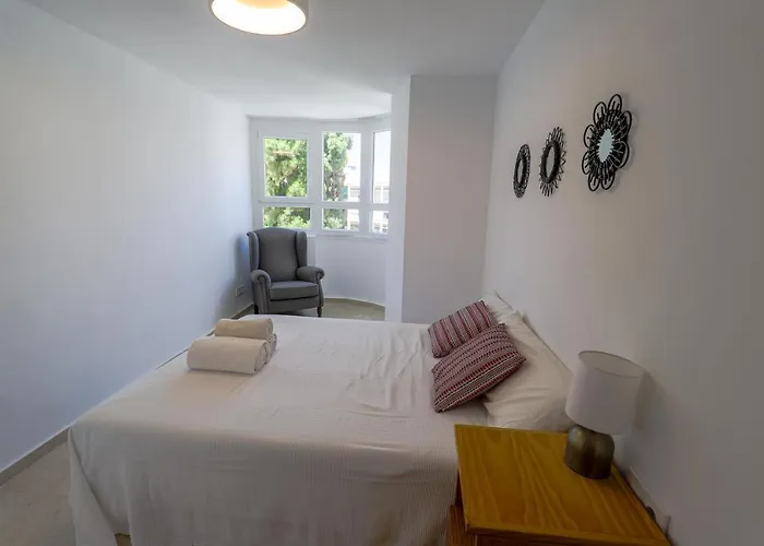 Centre Beachfront & Pool شقة ماربيا