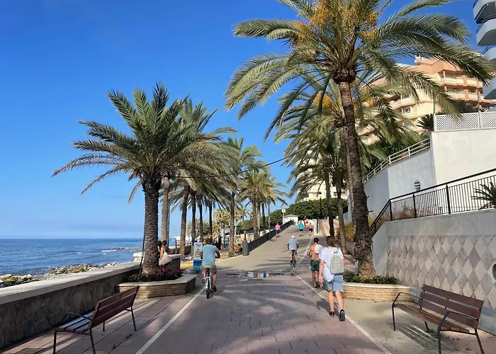 شقة Centre Beachfront & Pool