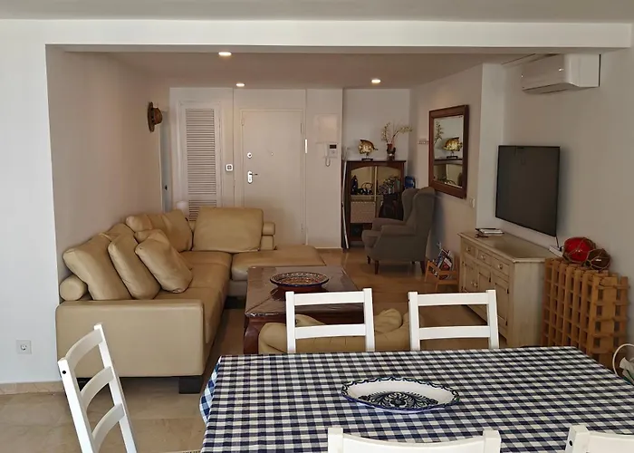 Centre Beachfront & Pool *