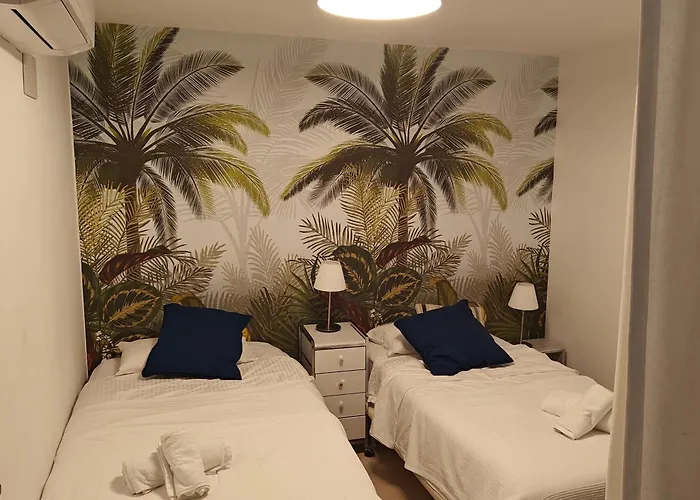 شقة Centre Beachfront & Pool