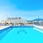 Centre Beachfront & Pool Apartman Marbella
