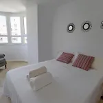 Centre Beachfront & Pool