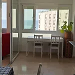 Centre Beachfront & Pool *