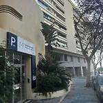 Centre Beachfront & Pool