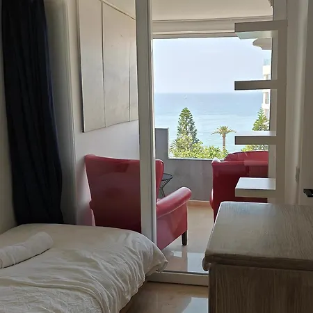 Centre Beachfront & Pool 公寓 马尔韦利亚